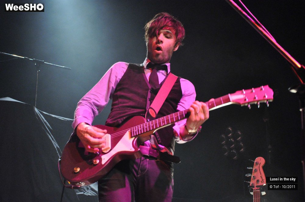 14/38 photos du spectacle Lussi in the sky