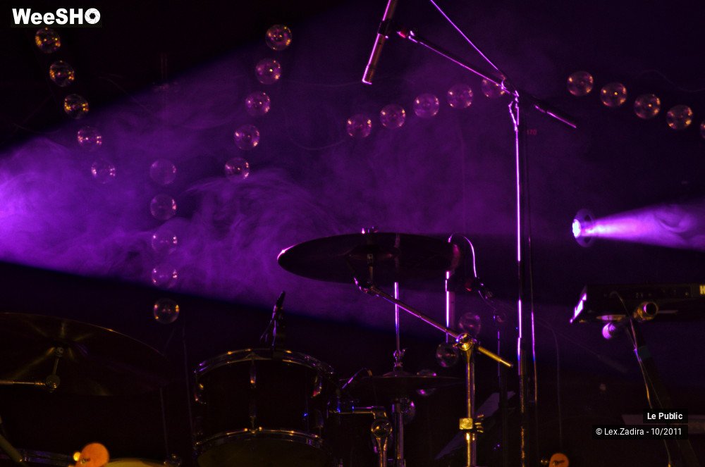 10/13 photos du spectacle I'm From Barcelona Ambiance