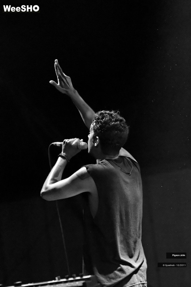 8/29 photos du spectacle Pigeon John