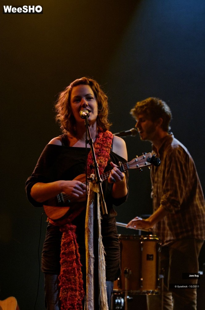 11/33 photos du spectacle June Bug