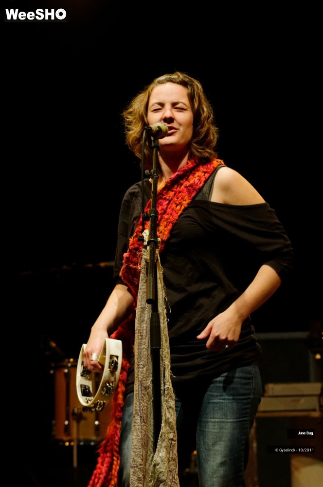 12/33 photos du spectacle June Bug