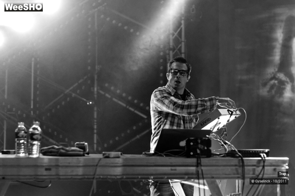 16/32 photos du spectacle Trap