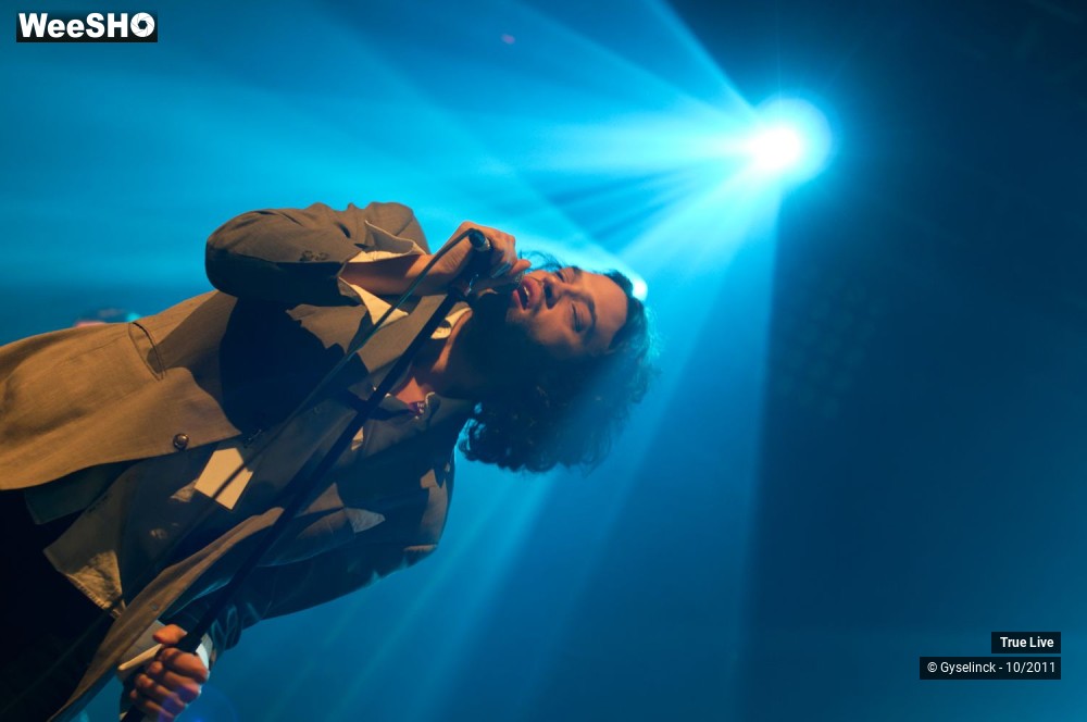 23/24 photos du spectacle True Live