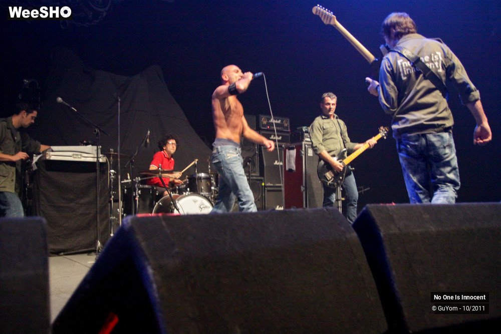 6/50 photos du spectacle No One Is Innocent