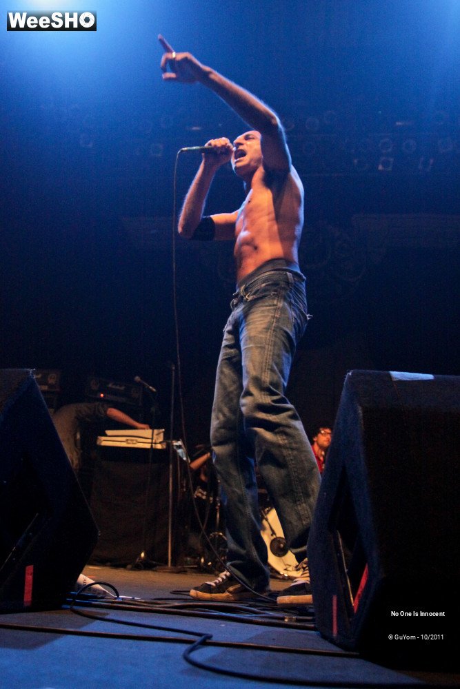 8/50 photos du spectacle No One Is Innocent