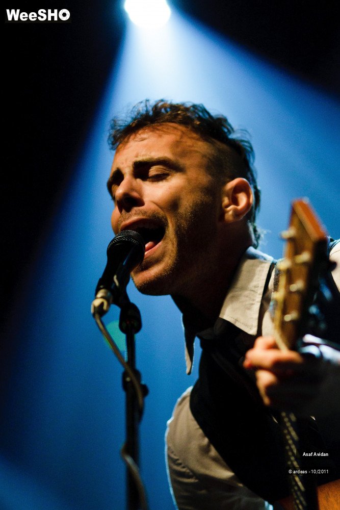 19/28 photos du spectacle Asaf Avidan