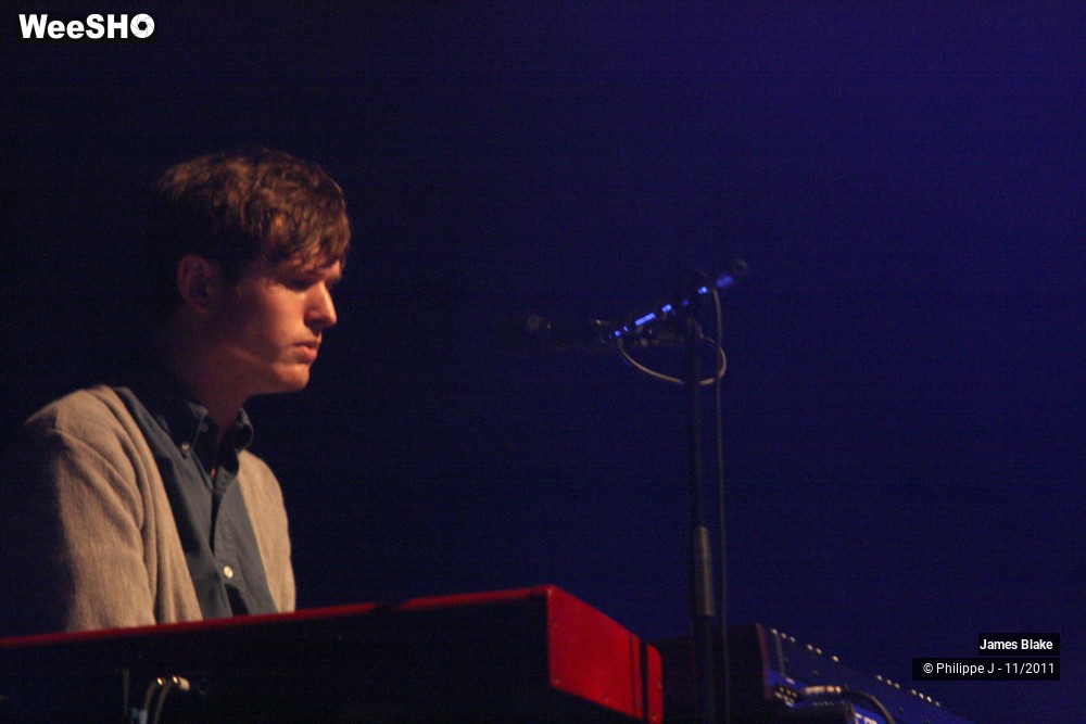 18/18 photos du spectacle James Blake