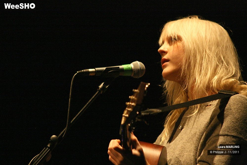 13/21 photos du spectacle Laura MARLING