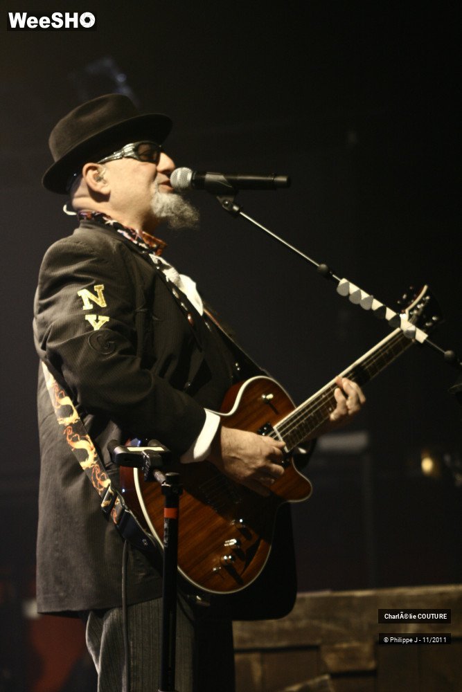 19/20 photos du spectacle Charlélie COUTURE