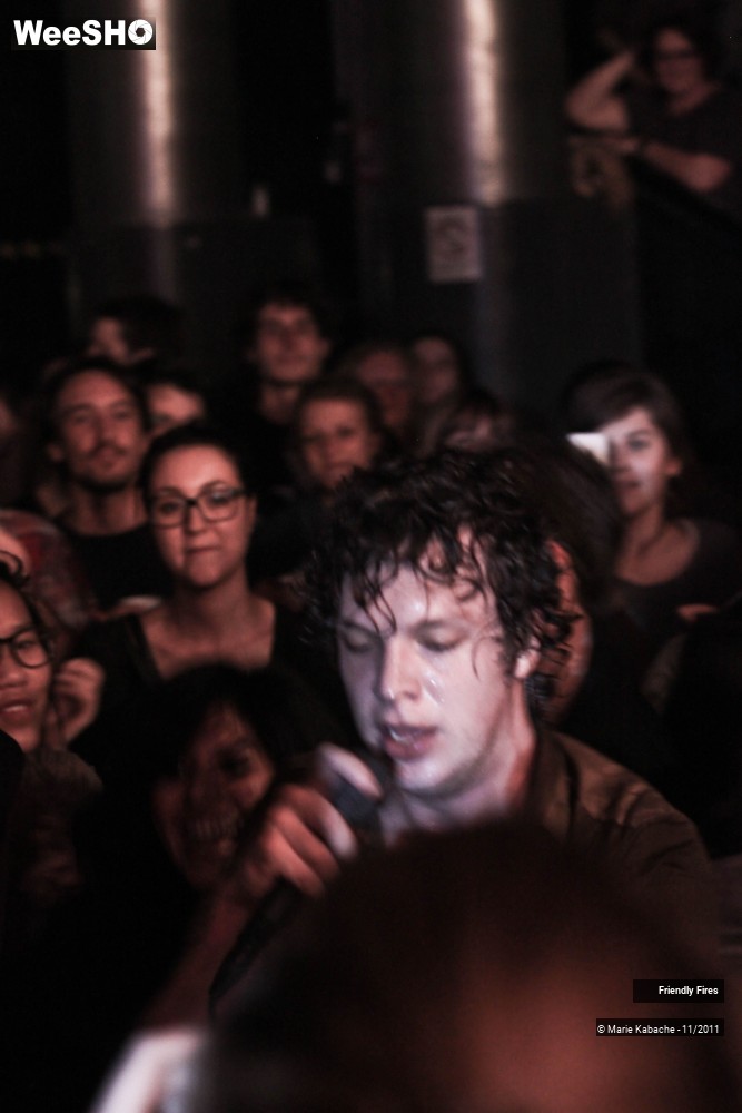 9/32 photos du spectacle Friendly Fires