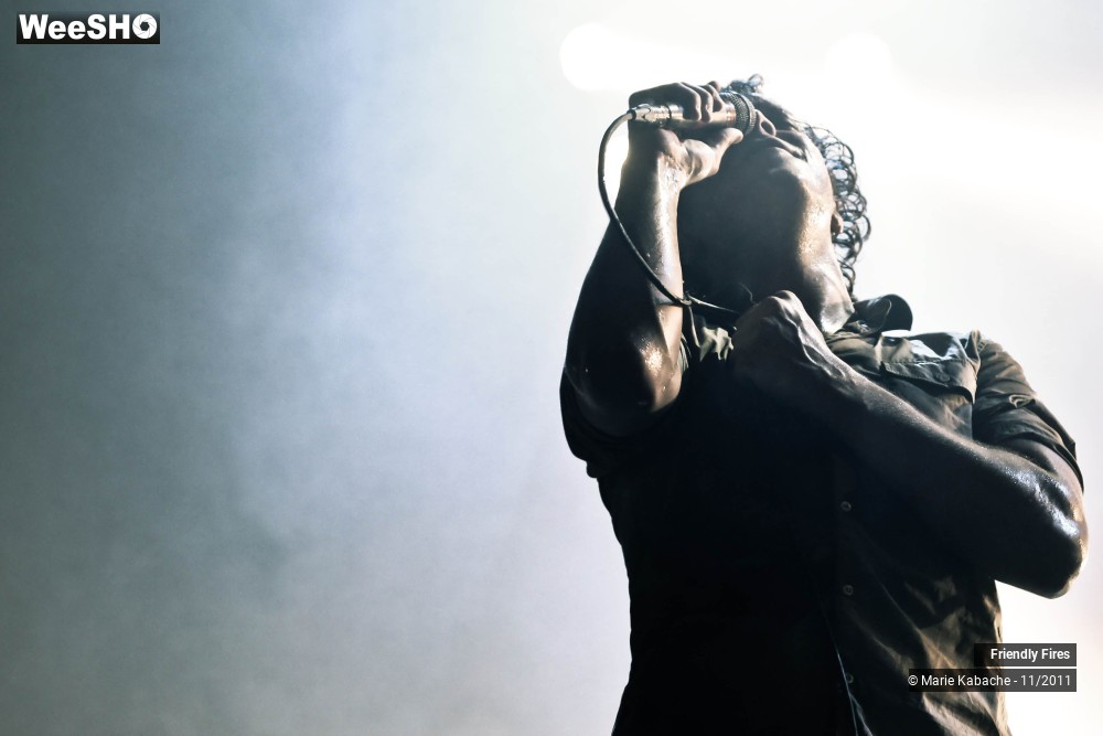 15/32 photos du spectacle Friendly Fires