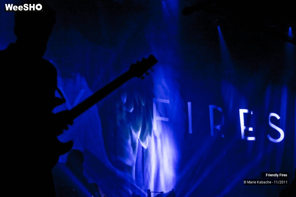 18/32 photos du spectacle Friendly Fires