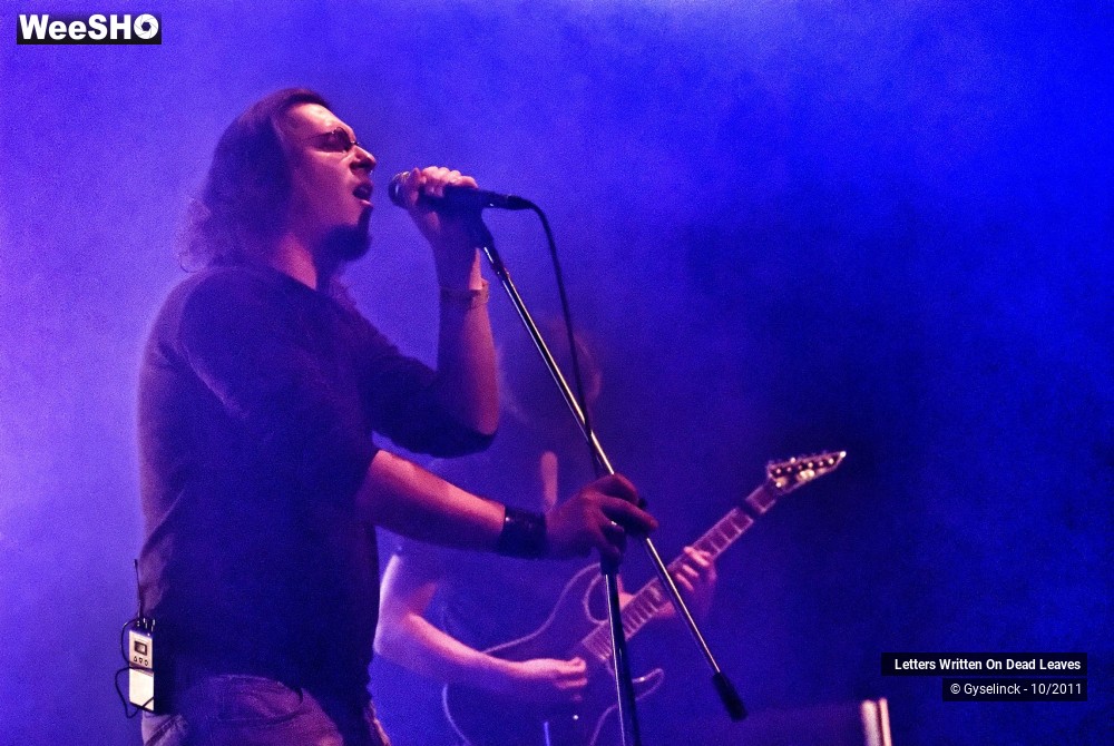 4/14 photos du spectacle Letters Written On Dead Leaves