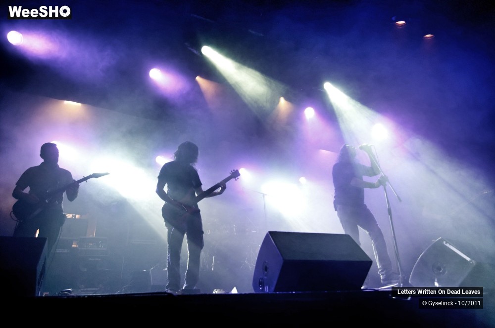 5/14 photos du spectacle Letters Written On Dead Leaves