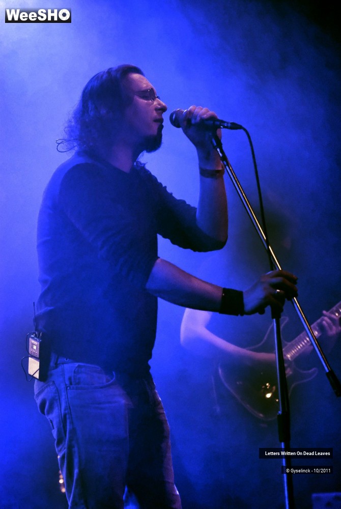 6/14 photos du spectacle Letters Written On Dead Leaves