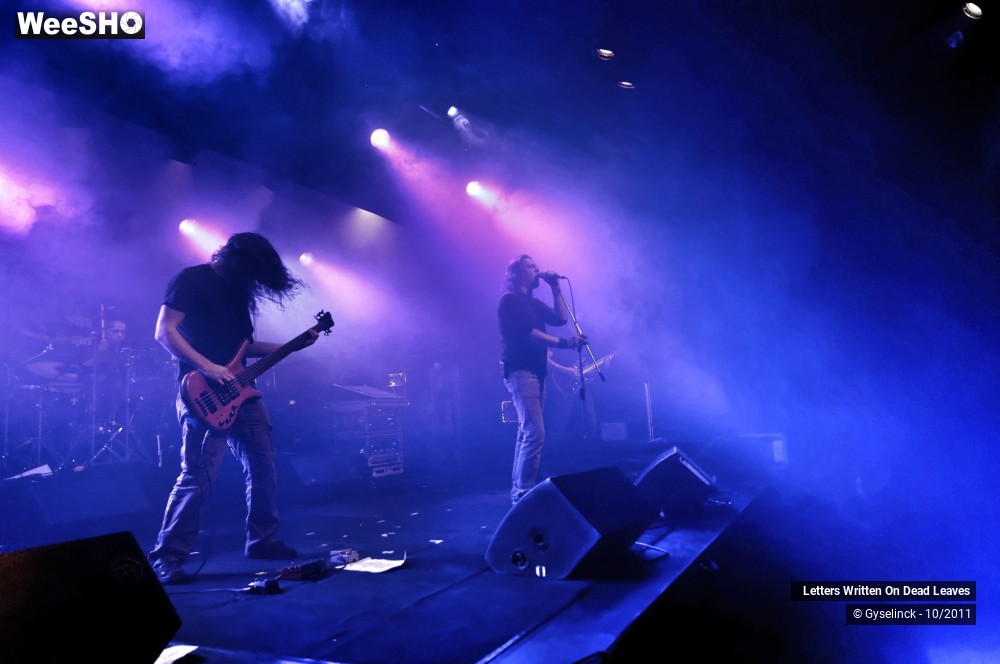 8/14 photos du spectacle Letters Written On Dead Leaves