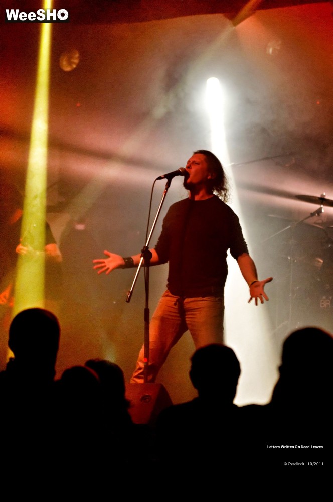 11/14 photos du spectacle Letters Written On Dead Leaves