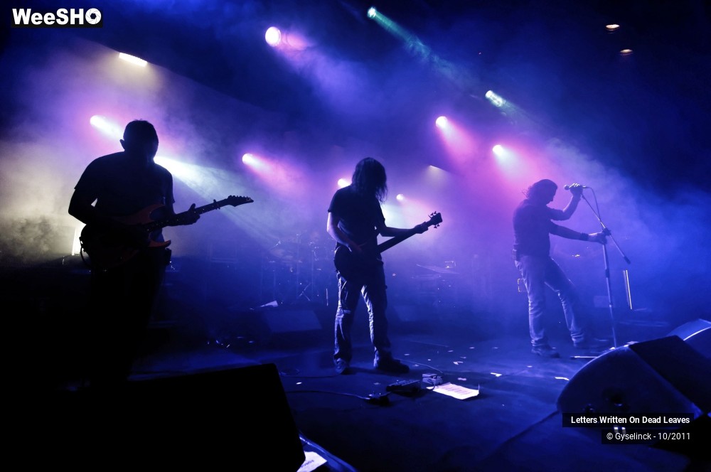 12/14 photos du spectacle Letters Written On Dead Leaves
