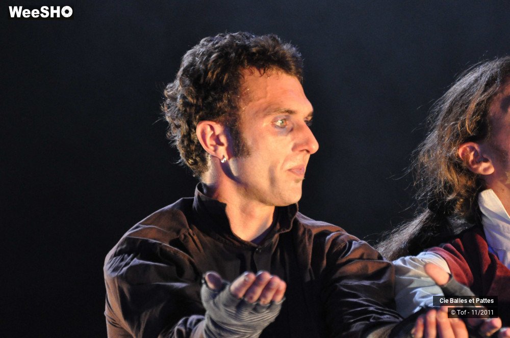 3/42 photos du spectacle Cruelles Sornettes