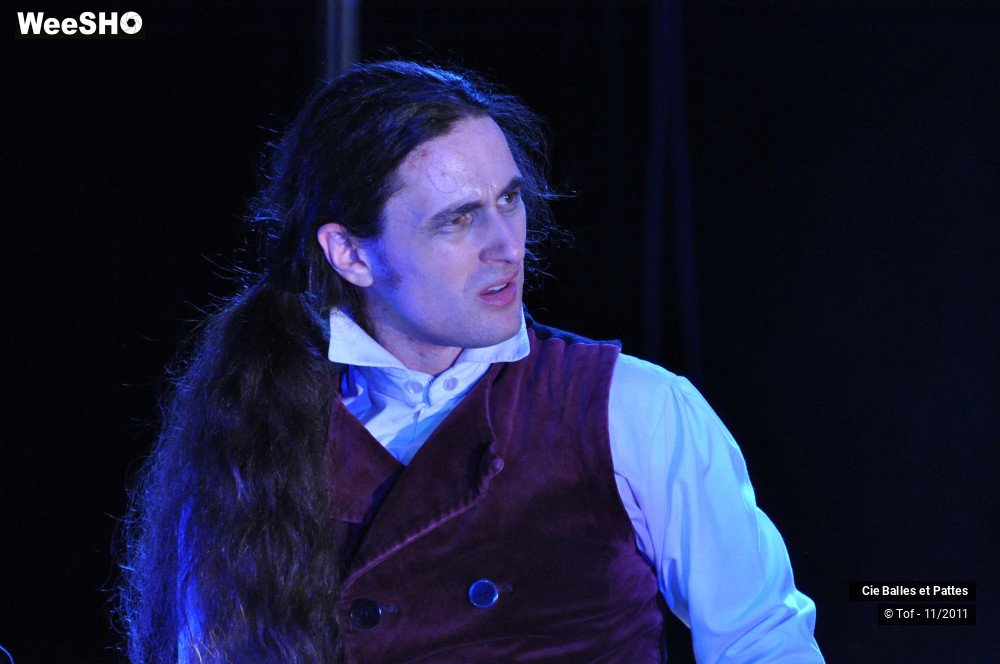 4/42 photos du spectacle Cruelles Sornettes