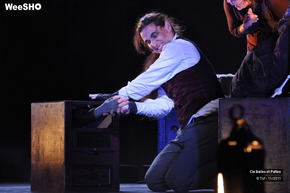 17/42 photos du spectacle Cruelles Sornettes