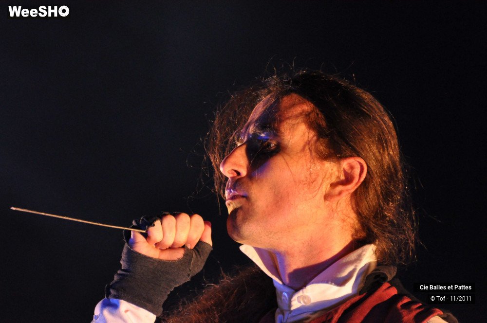 23/42 photos du spectacle Cruelles Sornettes