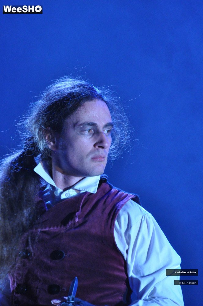 38/42 photos du spectacle Cruelles Sornettes