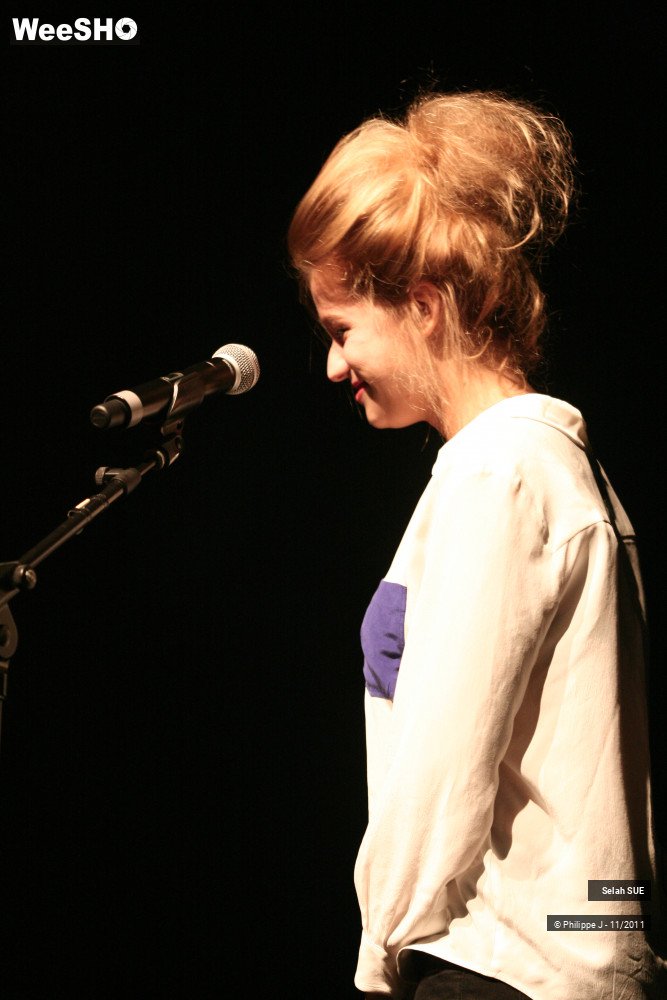 13/16 photos du spectacle Selah Sue