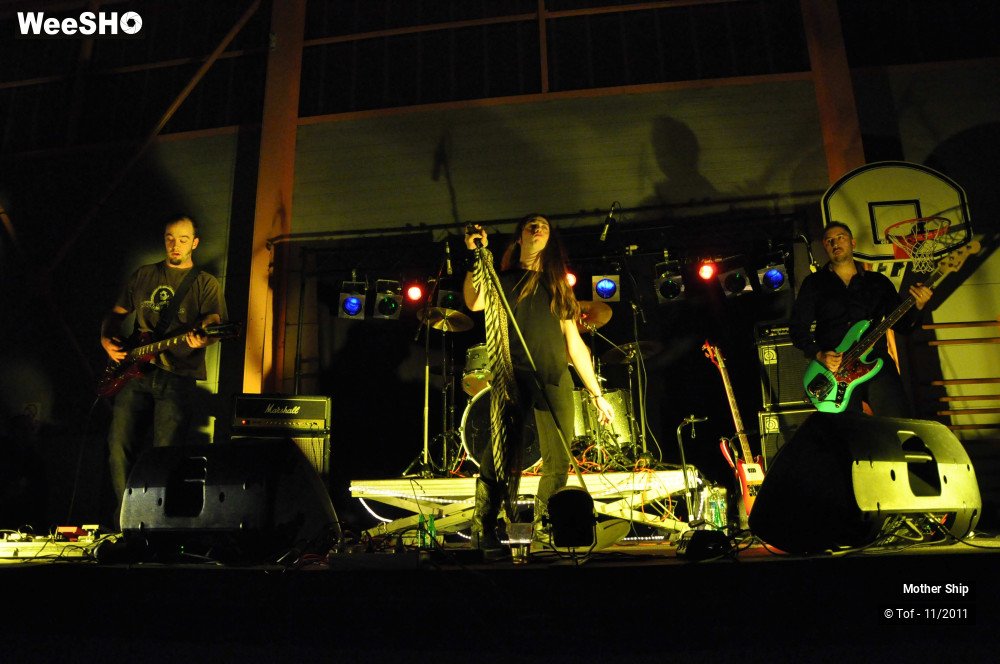 10/24 photos du spectacle Mother Ship