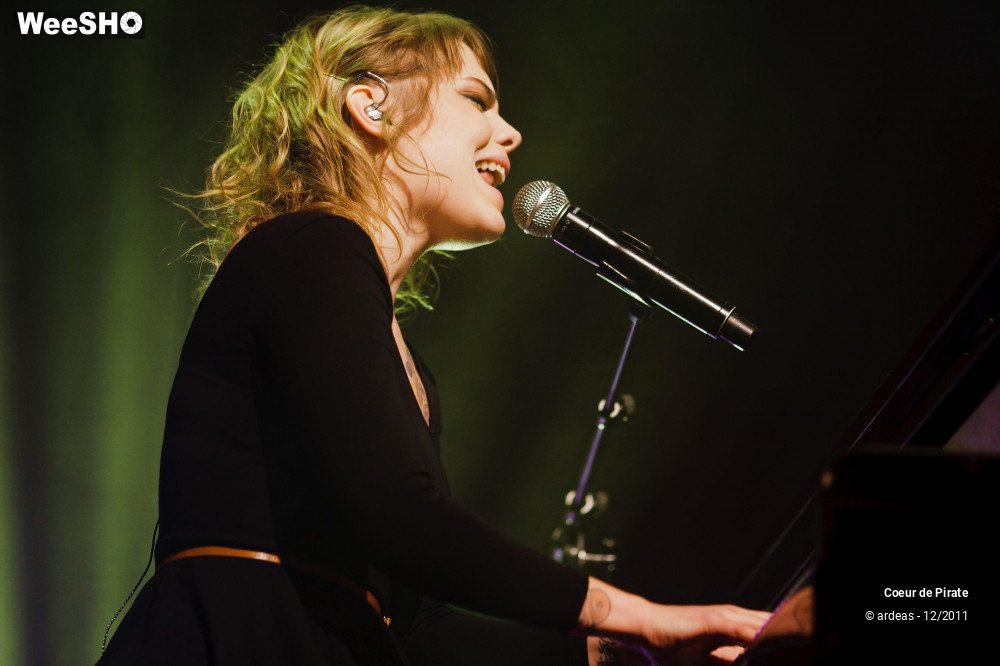 6/36 photos du spectacle Coeur de Pirate