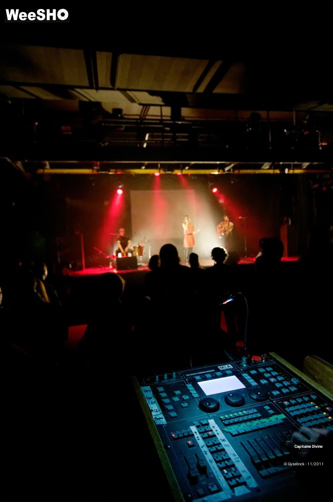 5/35 photos du spectacle Capitaine Divine