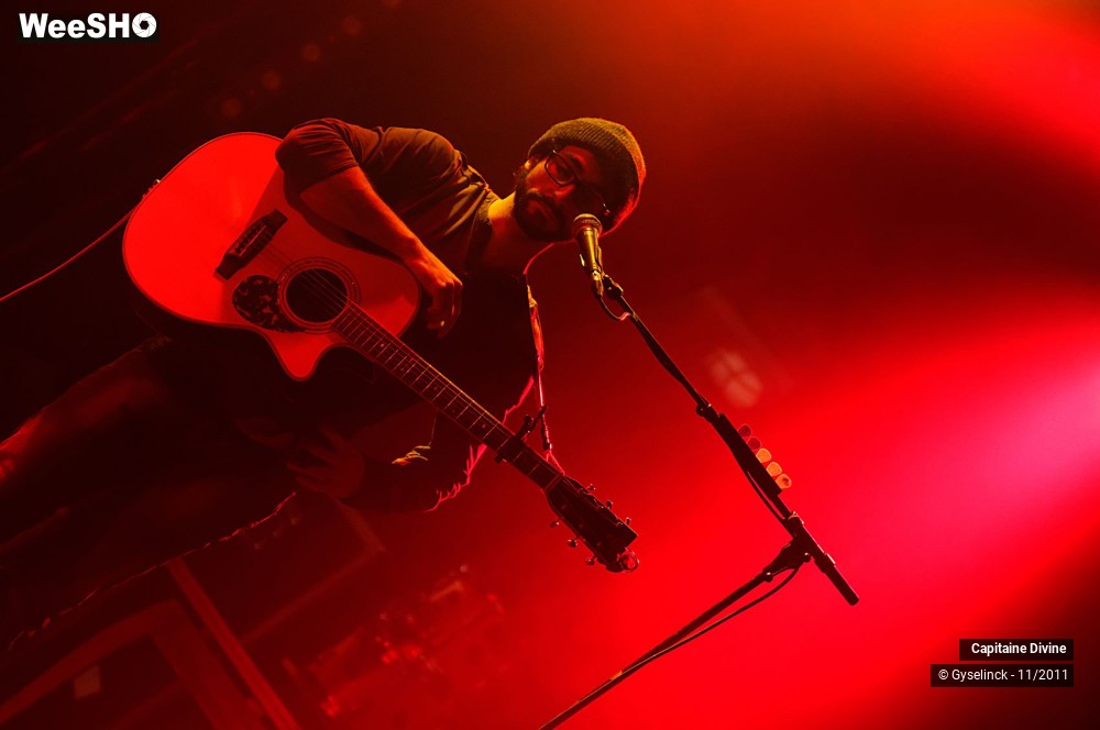 6/35 photos du spectacle Capitaine Divine