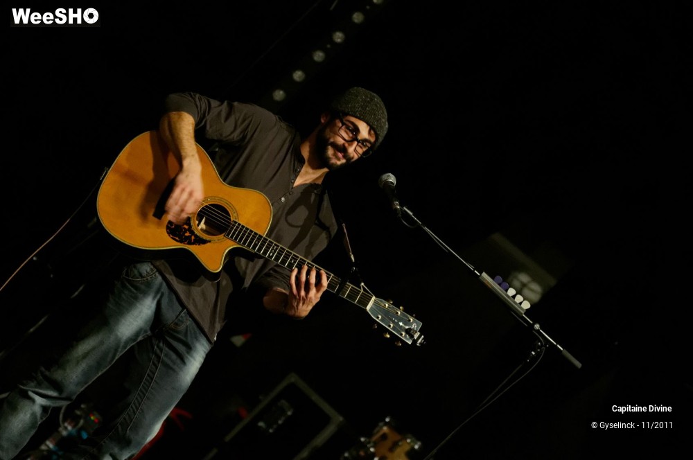 31/35 photos du spectacle Capitaine Divine