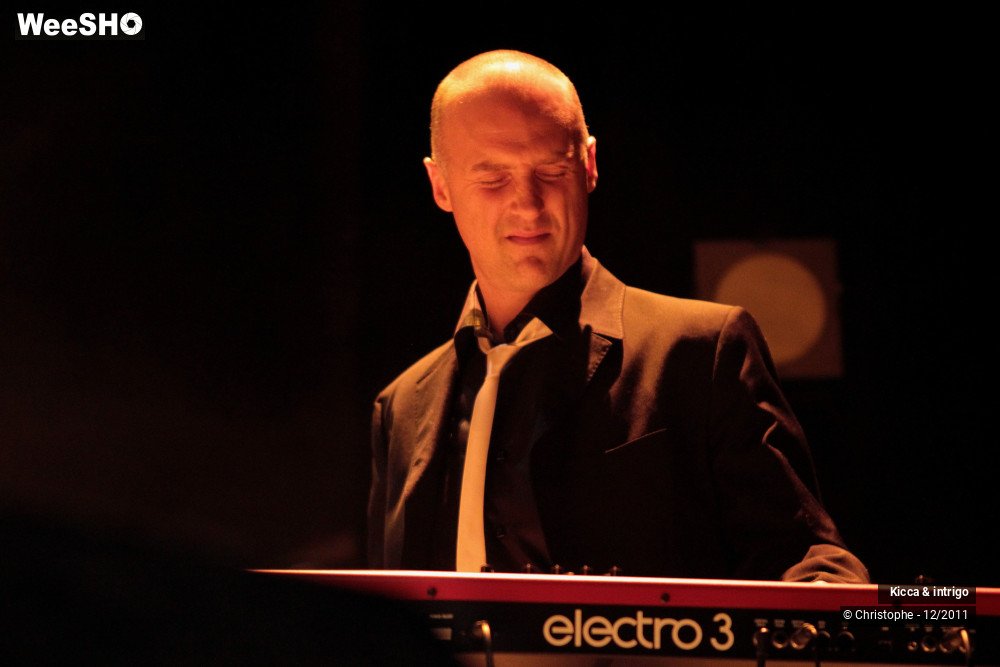 8/40 photos du spectacle Kicca & intrigo