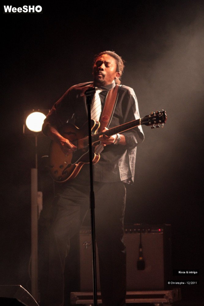 40/40 photos du spectacle Kicca & intrigo