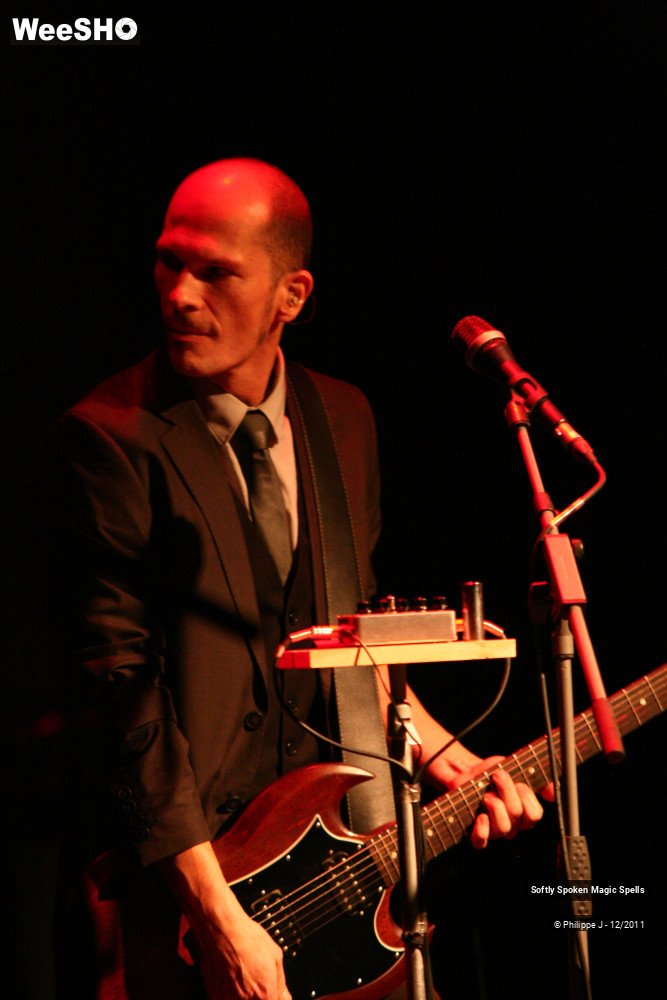 9/12 photos du spectacle Softly Spoken Magic Spells