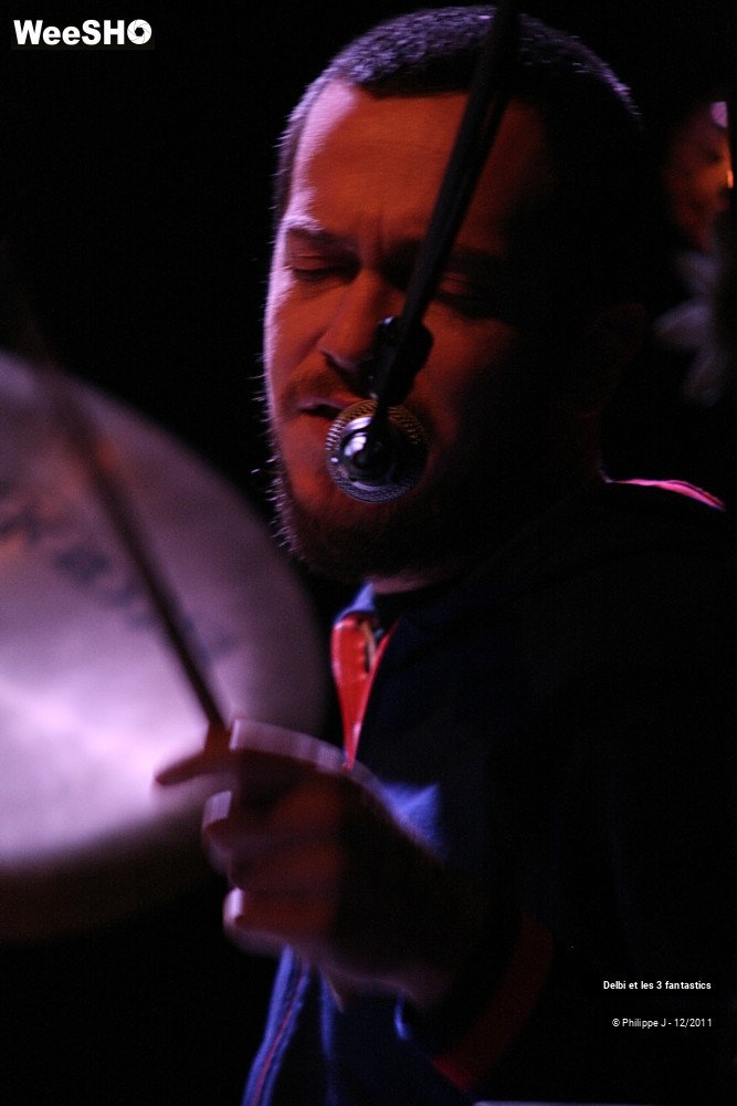 13/18 photos du spectacle Delbi et les 3 fantastics