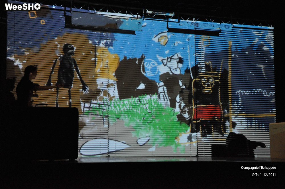 23/47 photos du spectacle Sam et la valise au sourire bleu