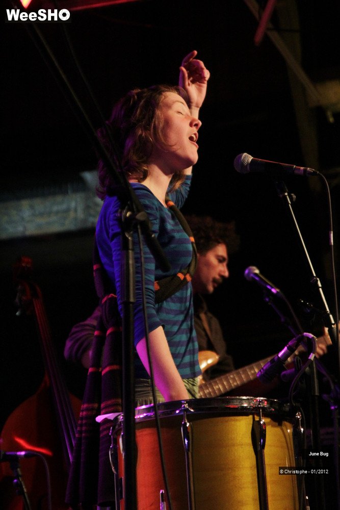 13/42 photos du spectacle June Bug