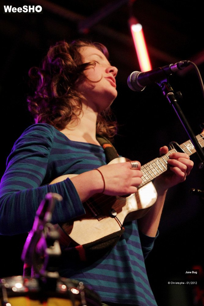 14/42 photos du spectacle June Bug
