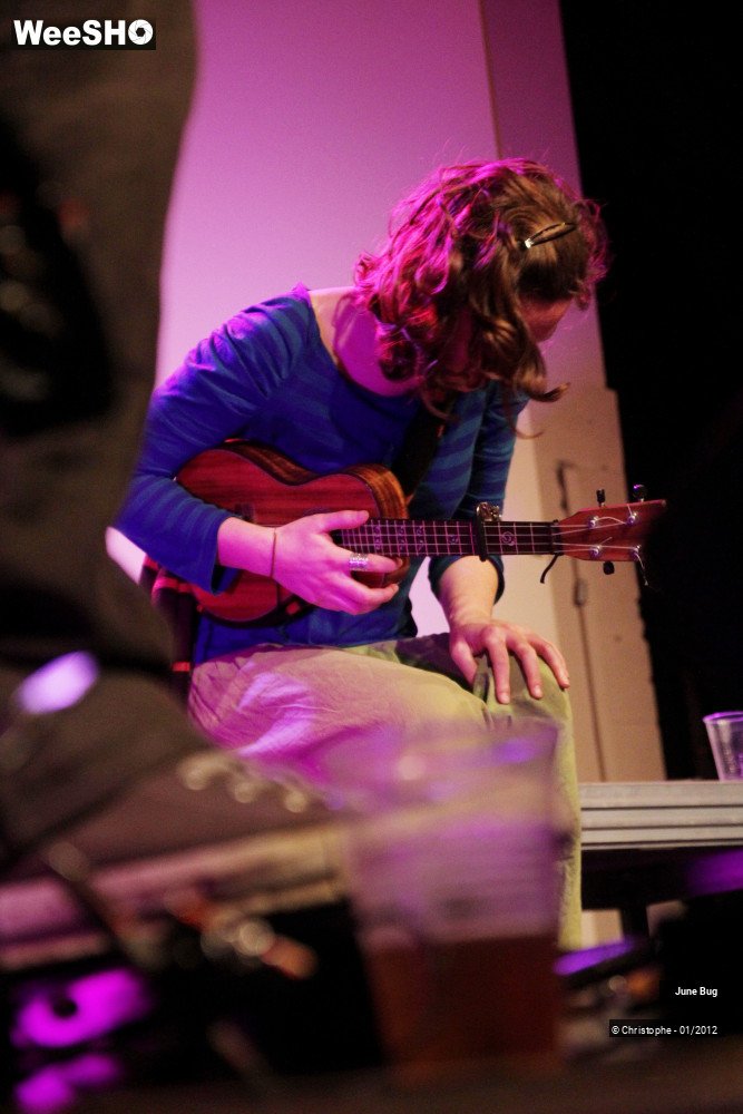 16/42 photos du spectacle June Bug