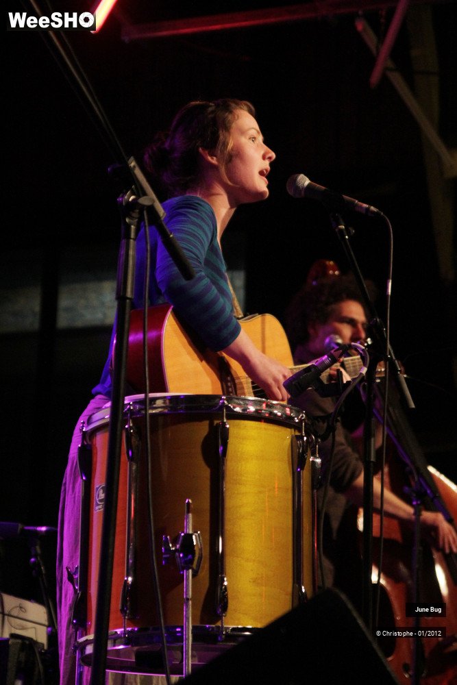23/42 photos du spectacle June Bug