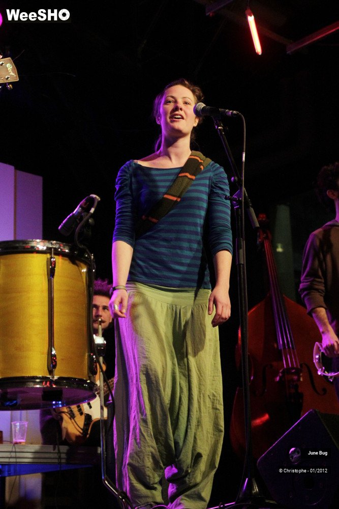 30/42 photos du spectacle June Bug