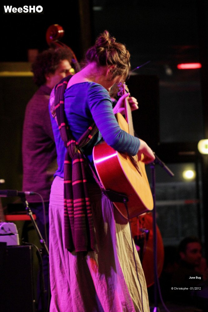 37/42 photos du spectacle June Bug