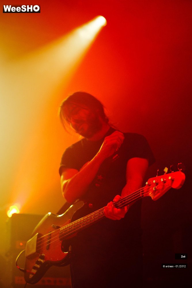 27/28 photos du spectacle Zoe is a dirty little sister