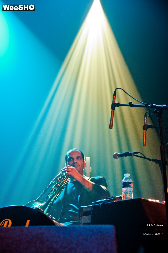 8/15 photos du spectacle E.T On The Beach