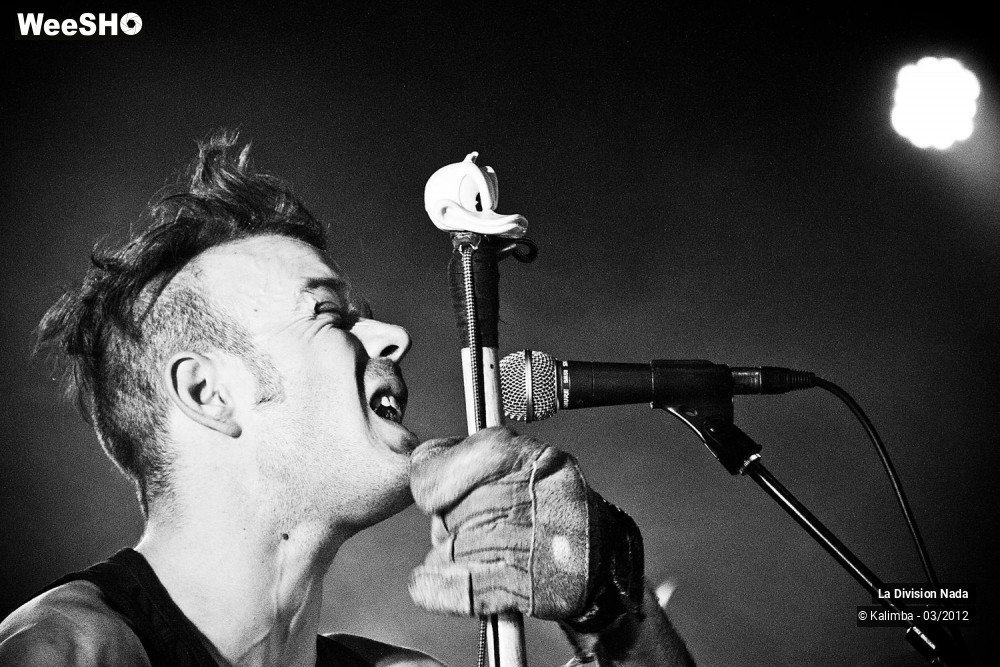 14/30 photos du spectacle La Division Nada