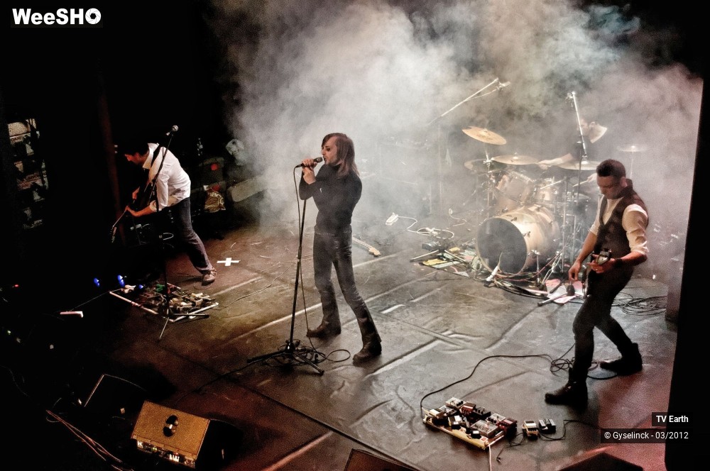 6/23 photos du spectacle Tv Earth