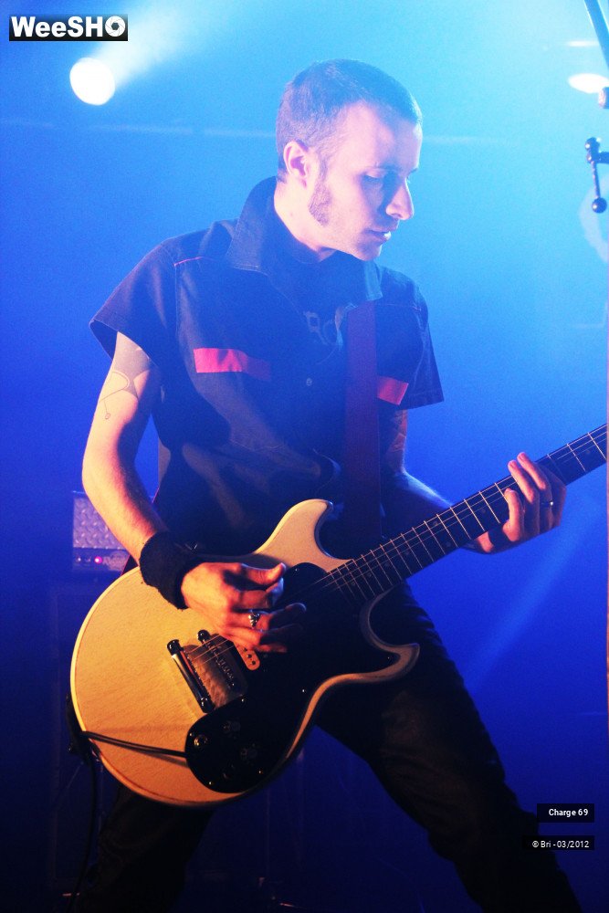 25/27 photos du spectacle Charge 69