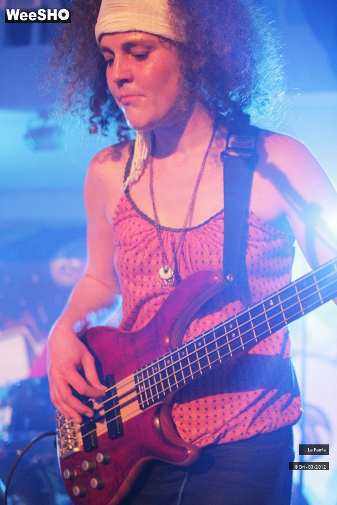 22/25 photos du spectacle La Fanfa